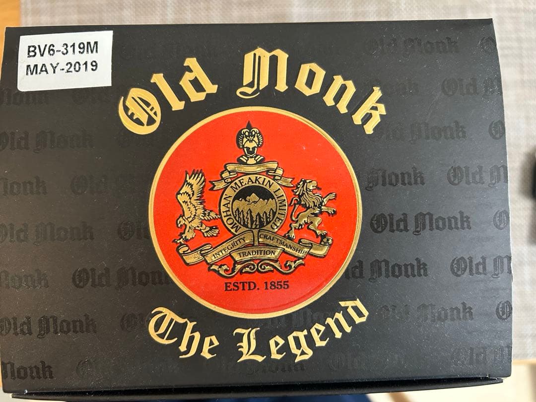 Old Monk The Legend オールドモンク ラム酒 (1L)