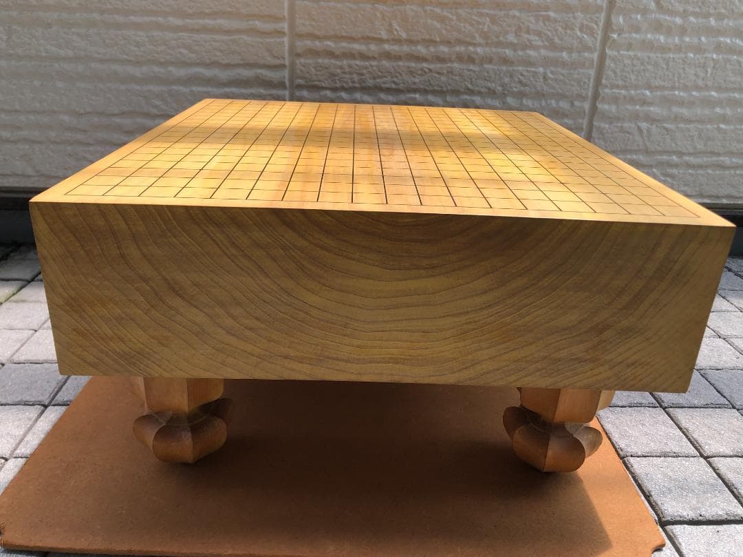 囲碁盤と碁石 黒(那智黒石) 白(蛤貝)