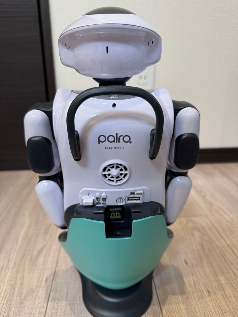 【美品】FUJISOFT palro コミュニケーションロボット