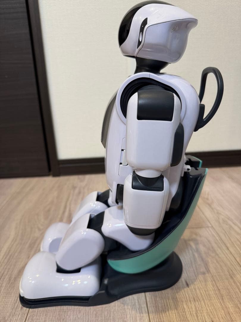 【美品】FUJISOFT palro コミュニケーションロボット