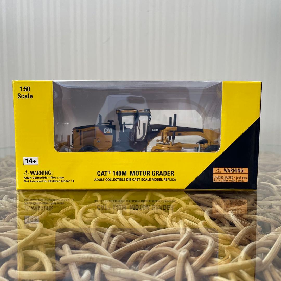 CAT 140M モーターグレーダー 1:50スケール