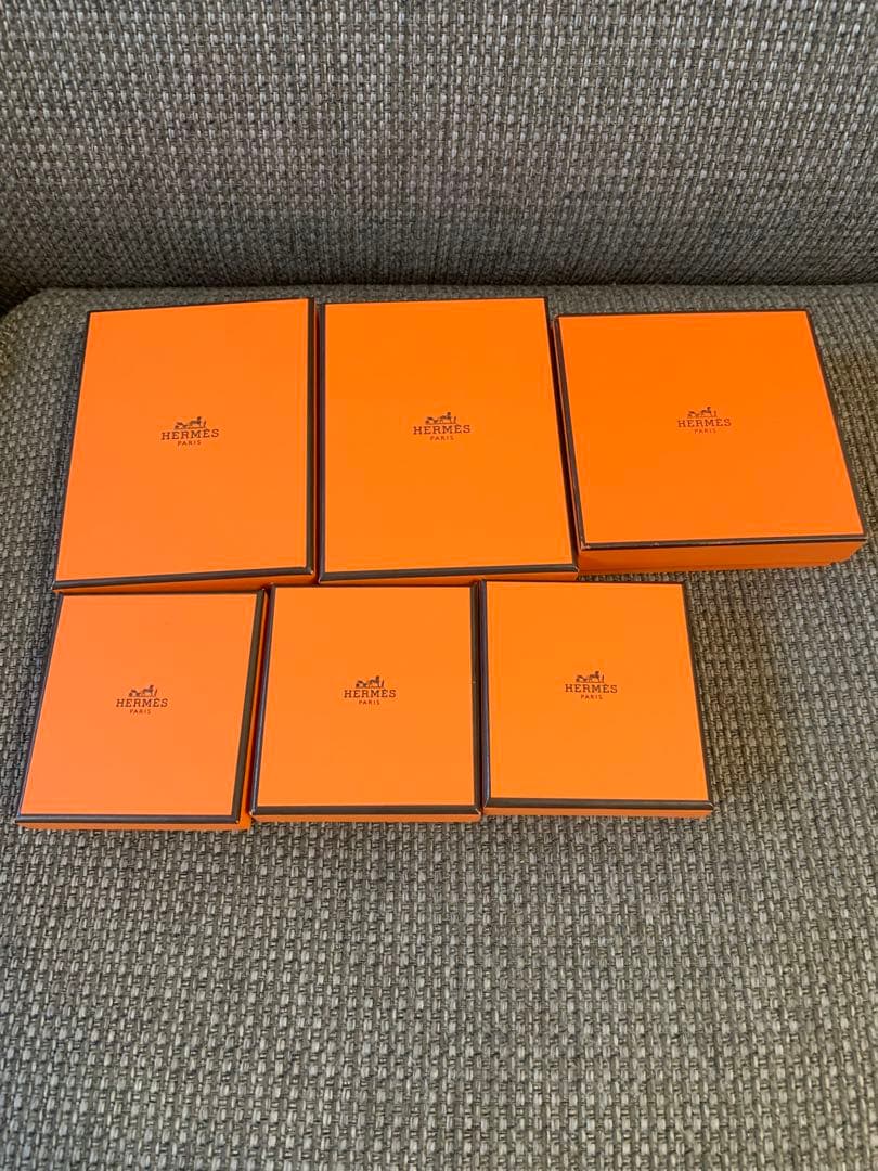 Oh　美品エルメス　ネックレス　ピアスなど　入れ　空箱　巾着袋　6セット