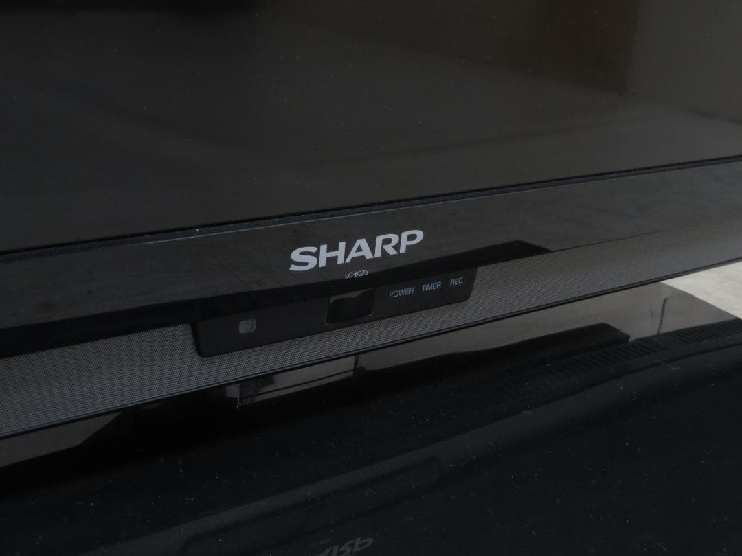 シャープ アクオス クアトロン 60インチ 液晶テレビ LC-60Z5