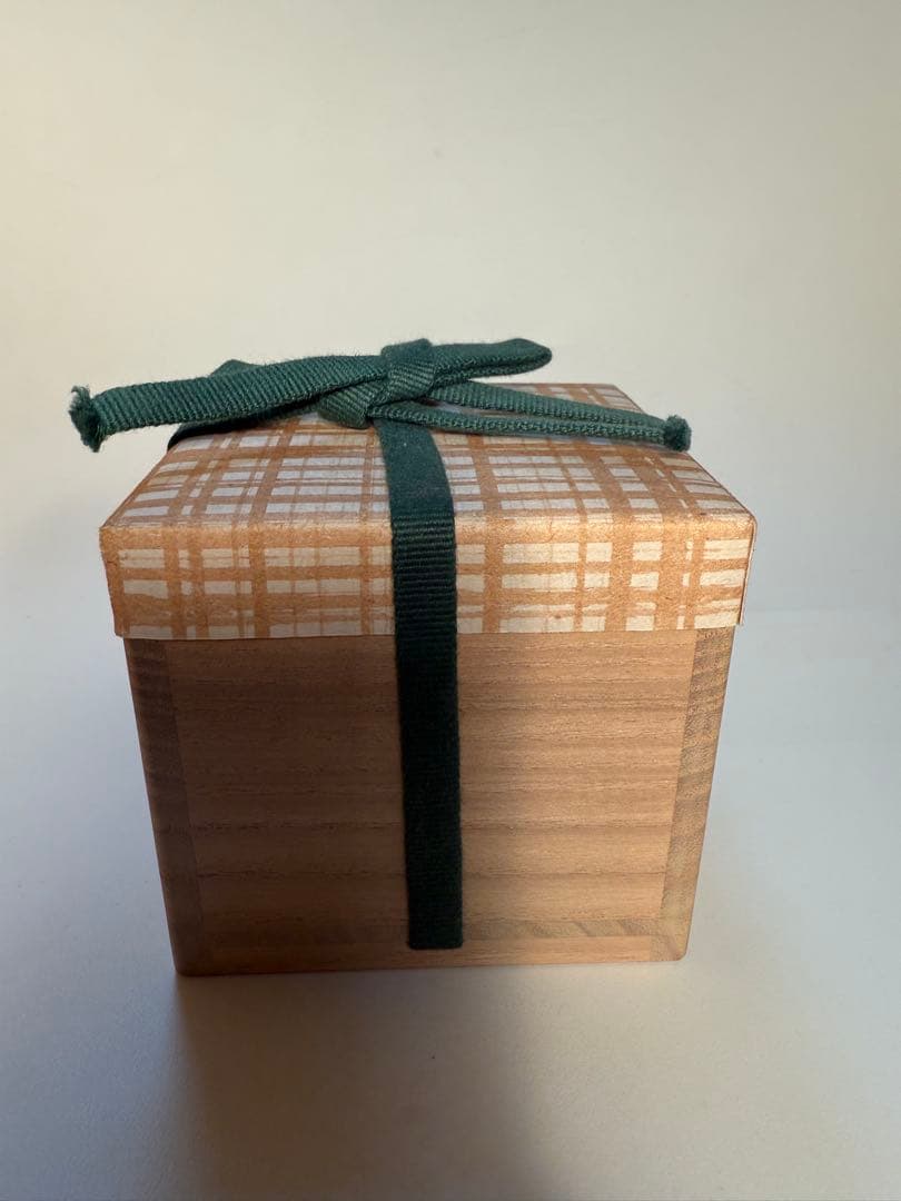 河本五郎　灰釉ぐい呑　共箱、共布、栞