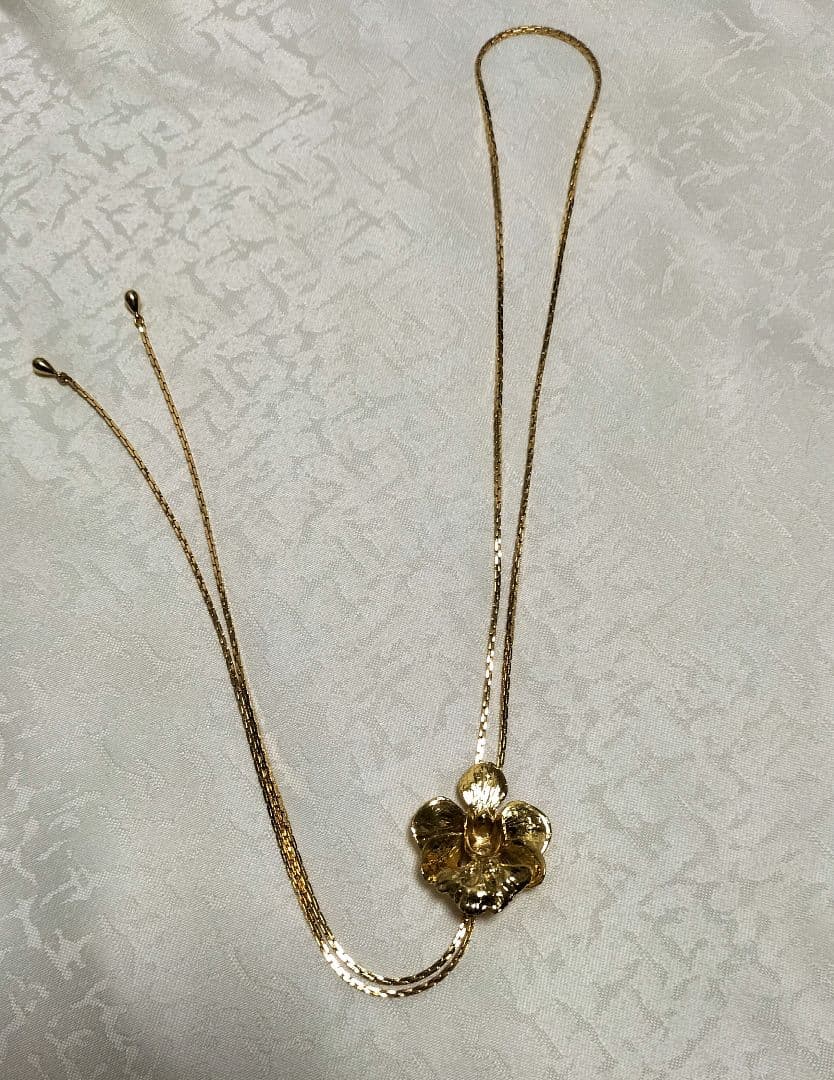 RISIS　22K　蘭ネックレス　ジュエリー　ループタイ　＊新品・未使用品＊