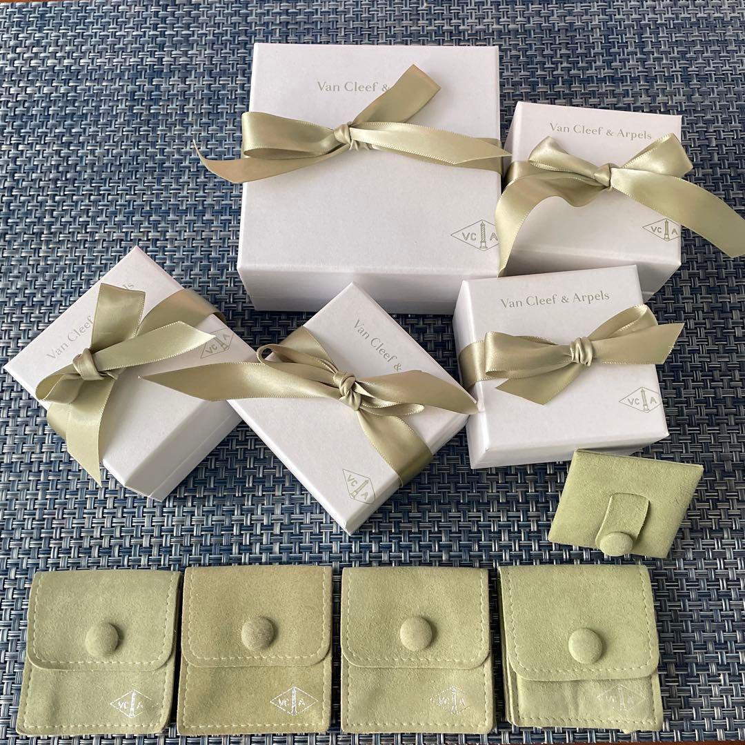 Van Cleef & Arpels アクセサリー保存袋　4個 空箱5個　9点