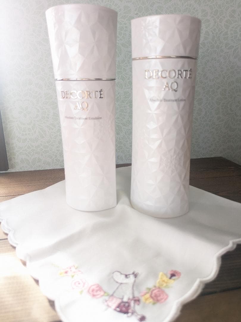 DECORTE AQ モイスチャー エマルジョン 　ローションセット