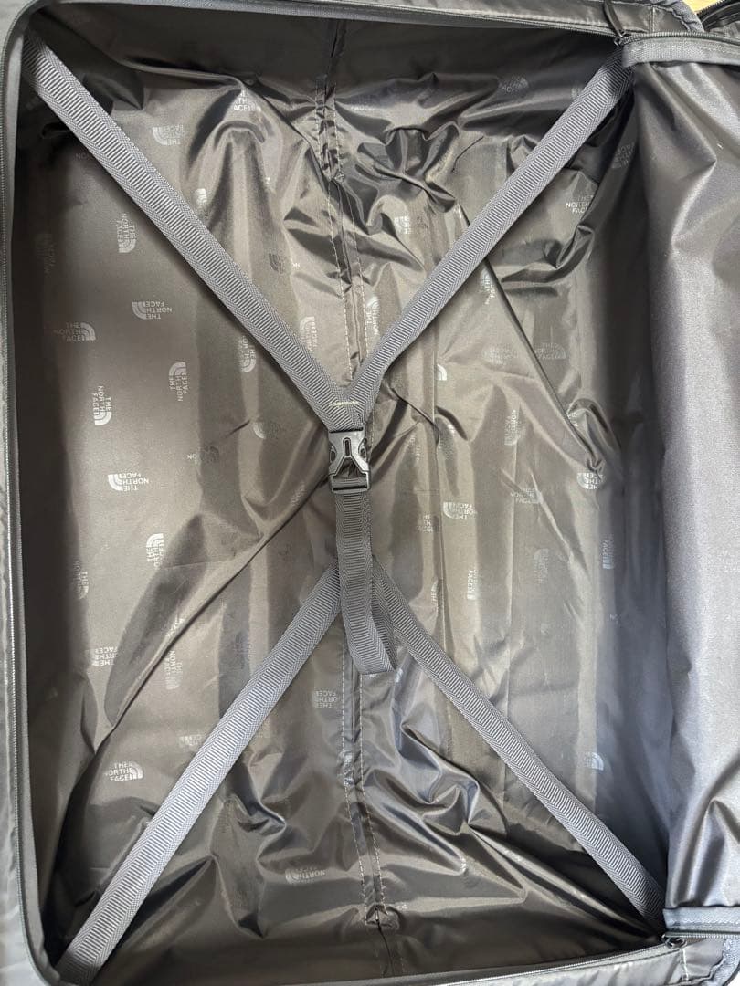 韓国限定 THE NORTH FACE スーツケース　ノースフェイス　28