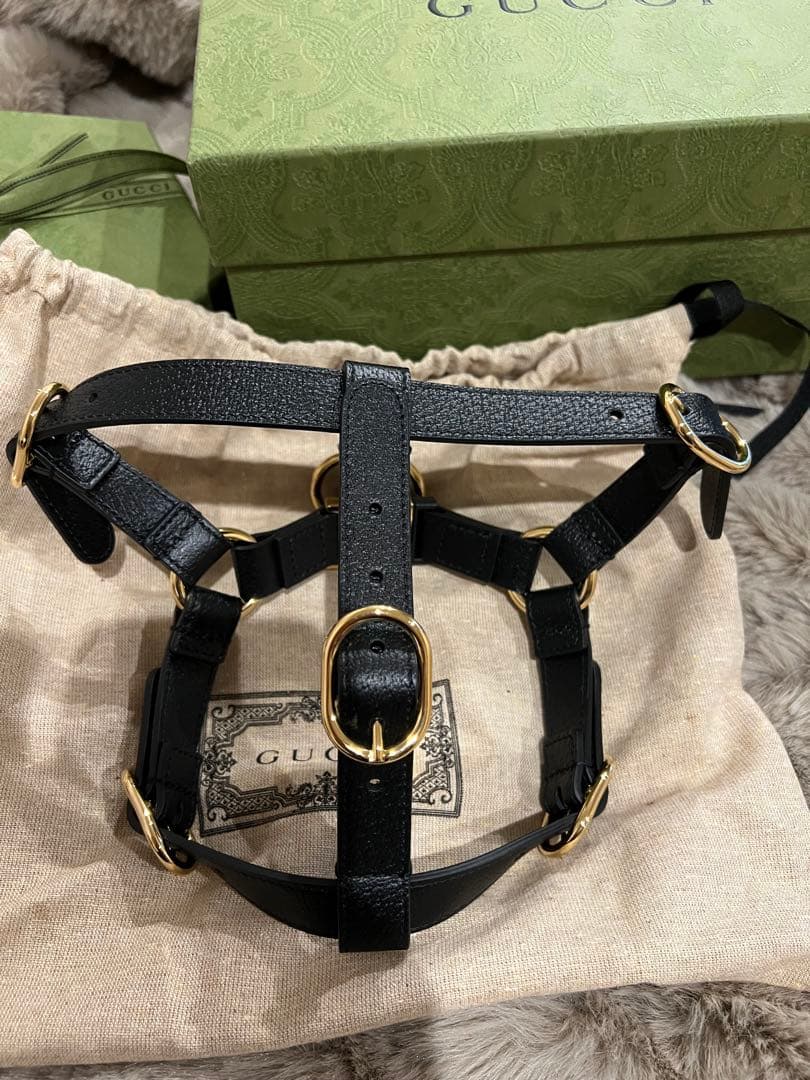 GUCCI ブラック レザー ハーネス