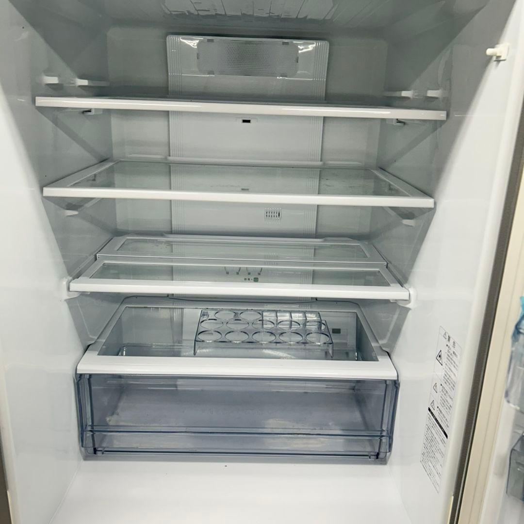 522 AQUA　冷蔵庫　大型　300L～400L　美品　右開き　家庭用　大人気