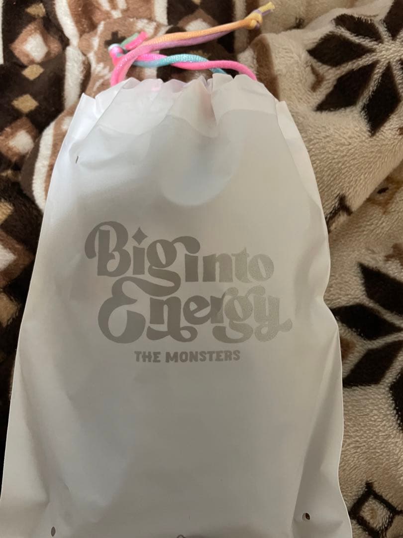 POPMART Big into Energy シークレット ラブブ