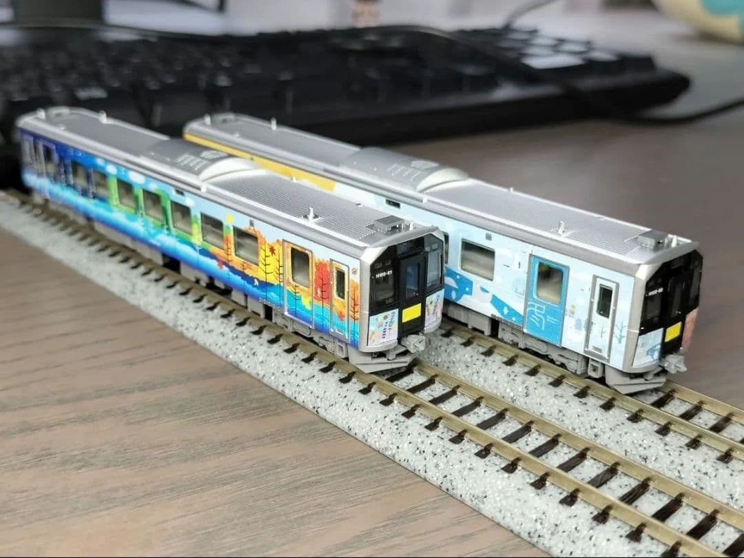 TOMIX 98137 H100形(石北本線・富良野線ラッピング車)