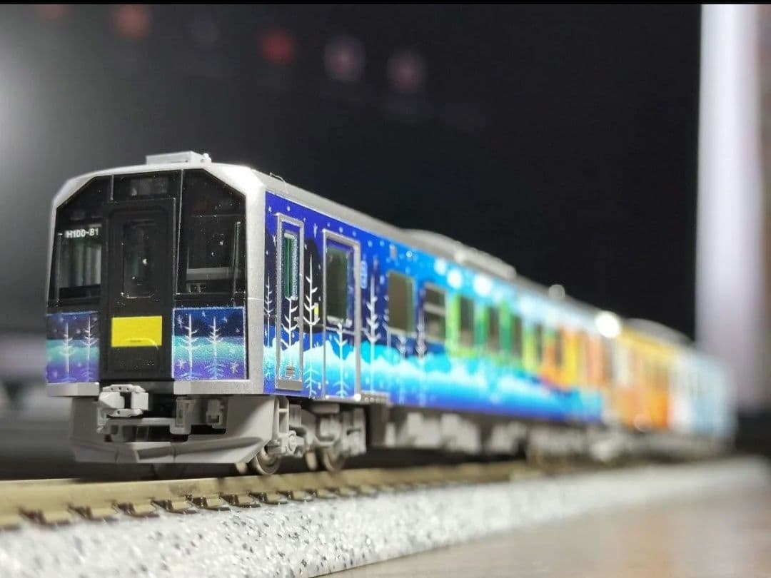 TOMIX 98137 H100形(石北本線・富良野線ラッピング車)