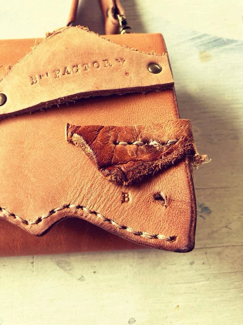 このうえなくナチュラルleather長財布ショルダーアコーディオンポーチ