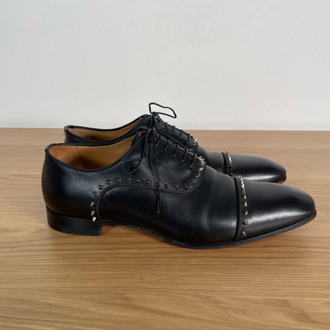 クリスチャンルブタン レザーシューズ ストレートチップ　スタッズ　黒 42.5