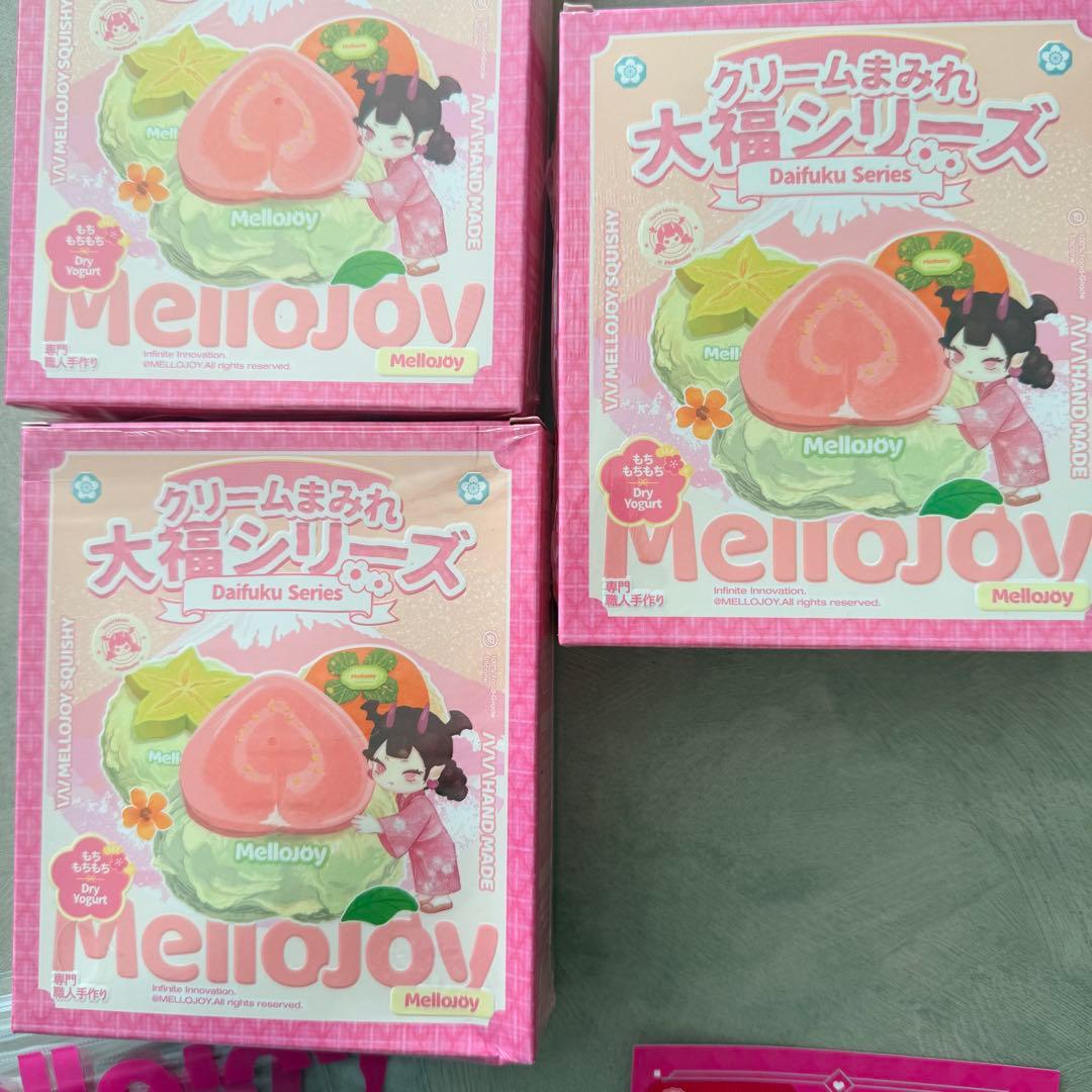 ピ*子様 Mellojoy スクイーズ 大福 表紙の3個セット