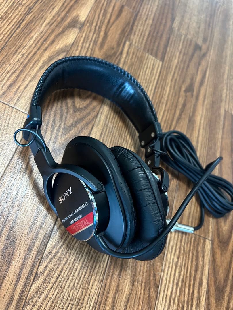 SONY MDR-CD900ST 新品未使用品です。