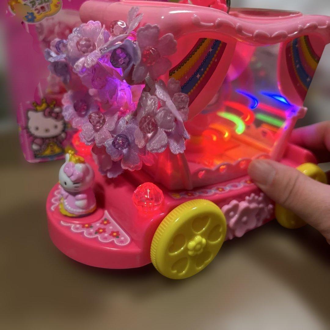 希少　サンリオ　ハローキティ パレードショー　サウンドカー　未使用　2006年