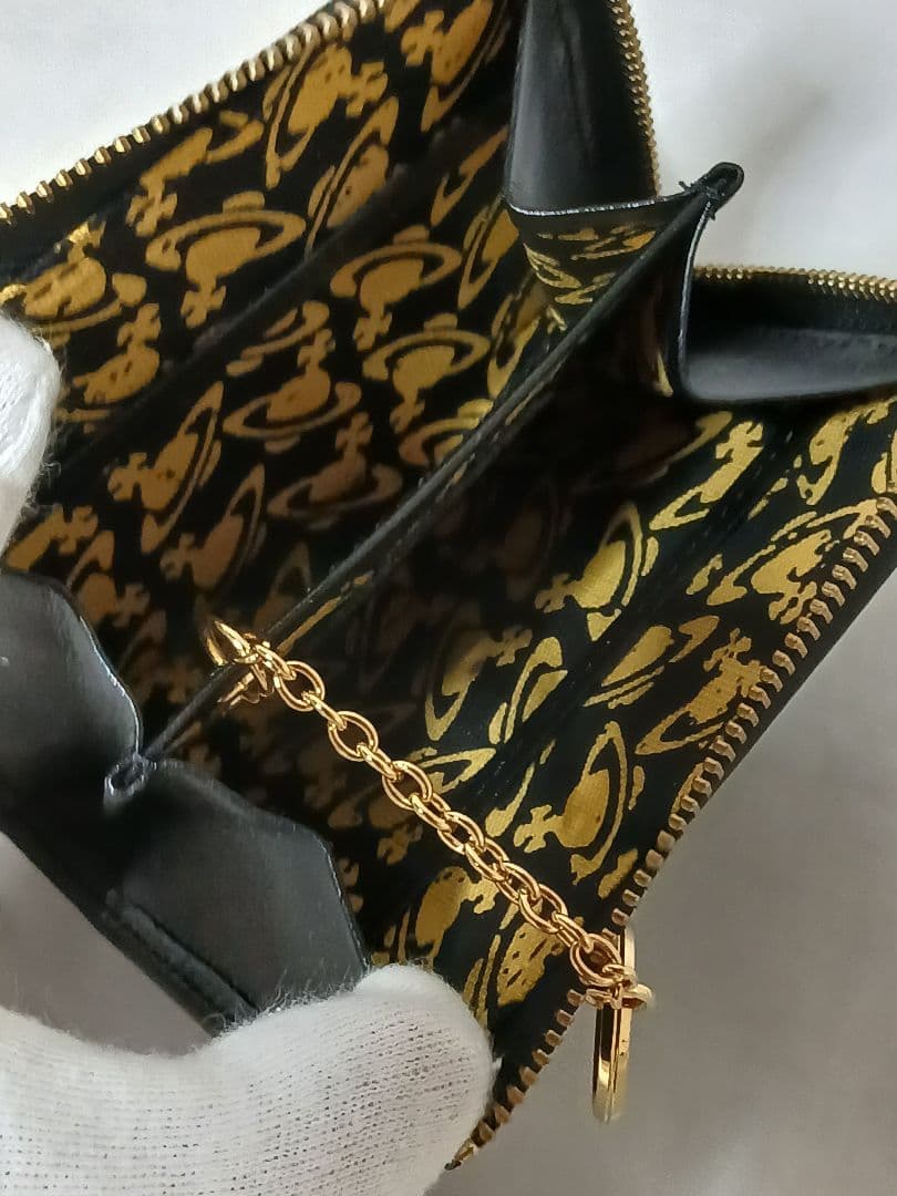 未使用★ヴィヴィアン字型ファスナーケース・パスケース付き小銭入れ　ブラック