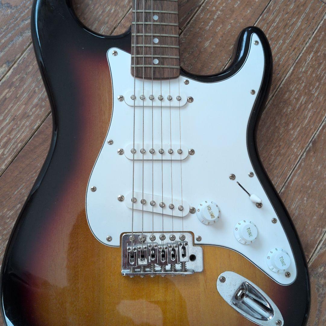 Squier Stratocaster エレキギター