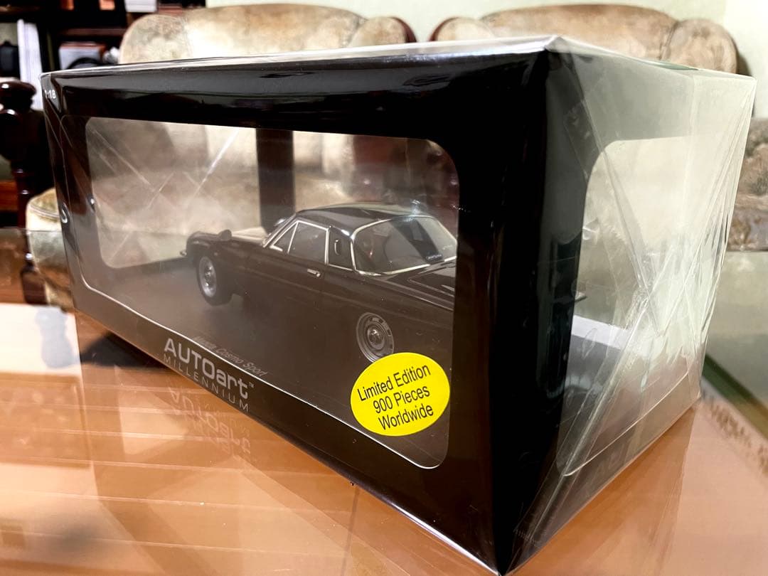 価格変更1/18 オートアート マツダコスモスポーツ 世界900台ブラック未展示