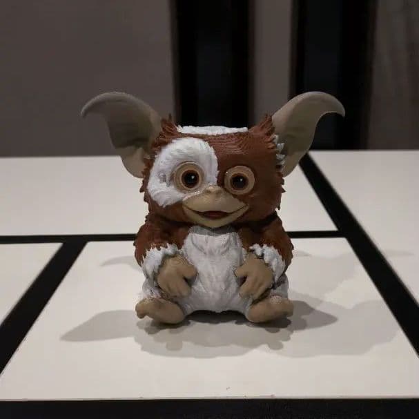 グレムリンのギズモのフィギュア 約10cm