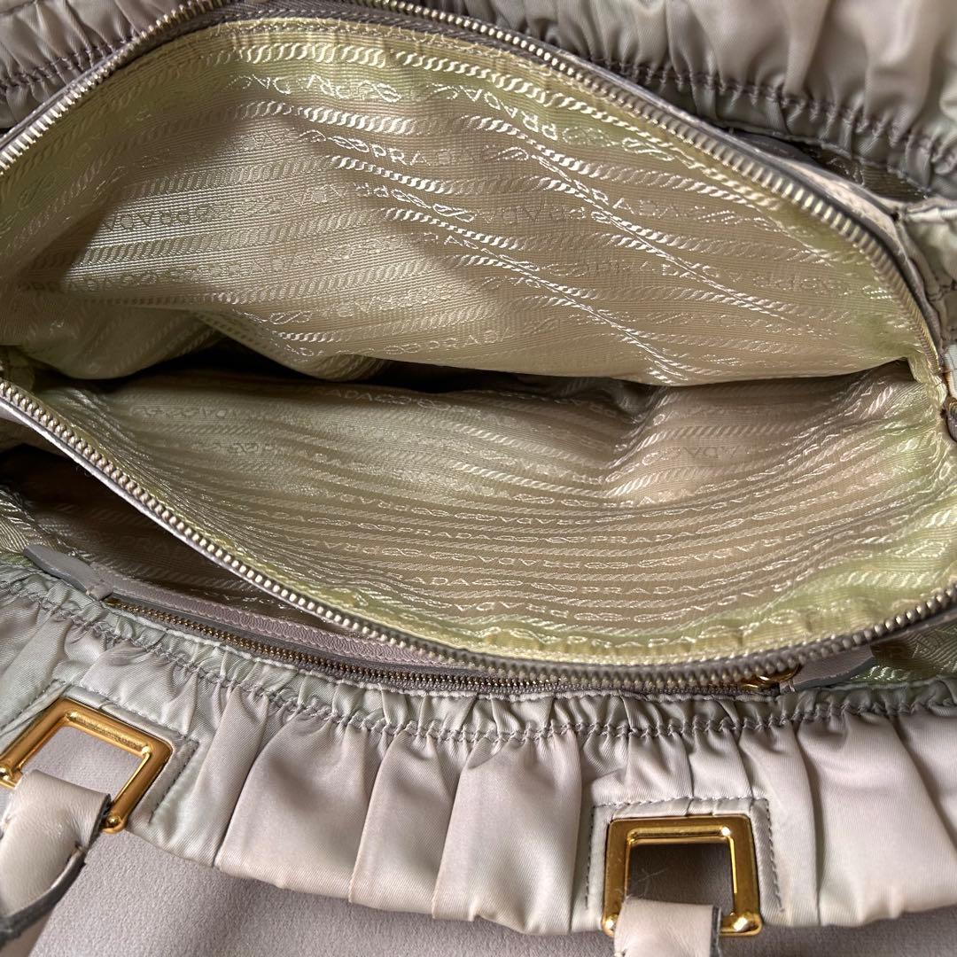PRADA プラダ ギャザーバッグ　ベージュ