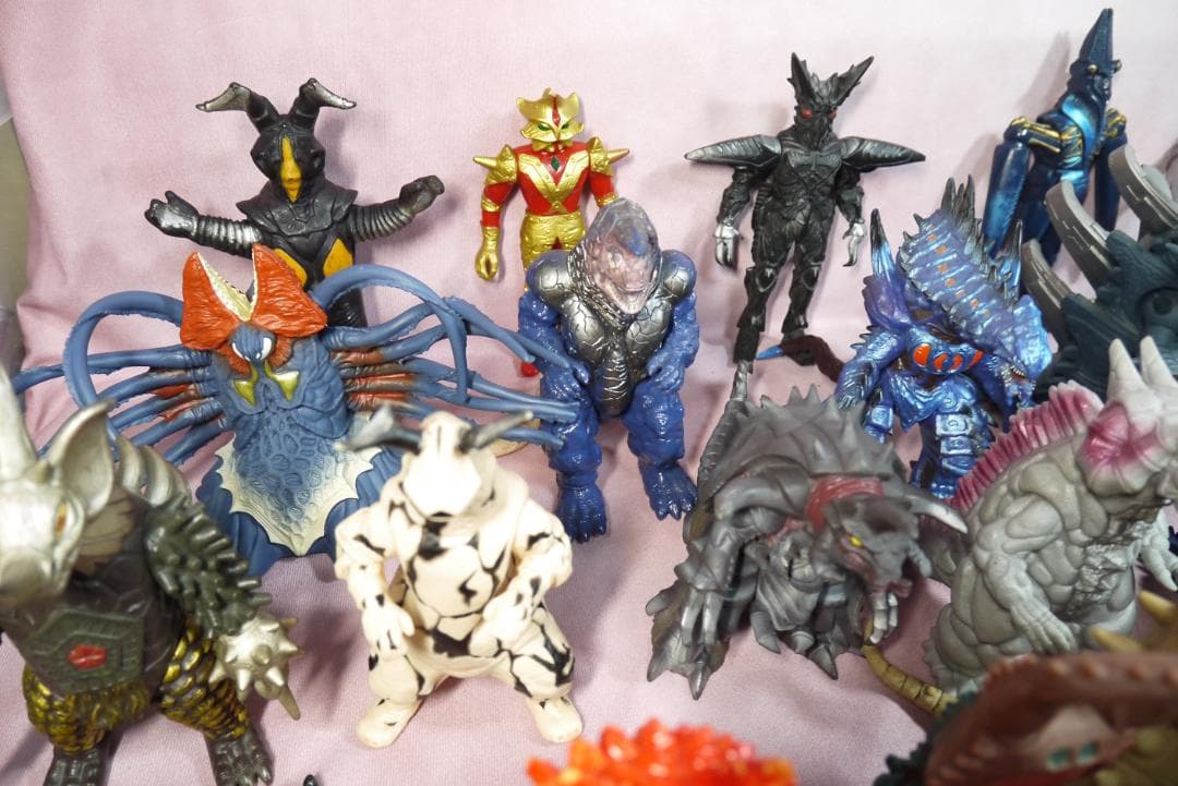 ウルトラ怪獣シリーズ　DXシリーズなど　怪獣ソフビ　65体セット
