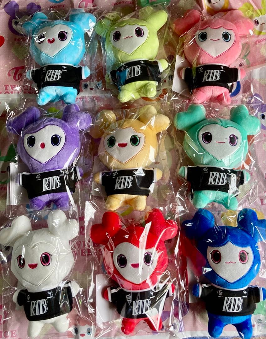 TWICE LOVELYS セット販売