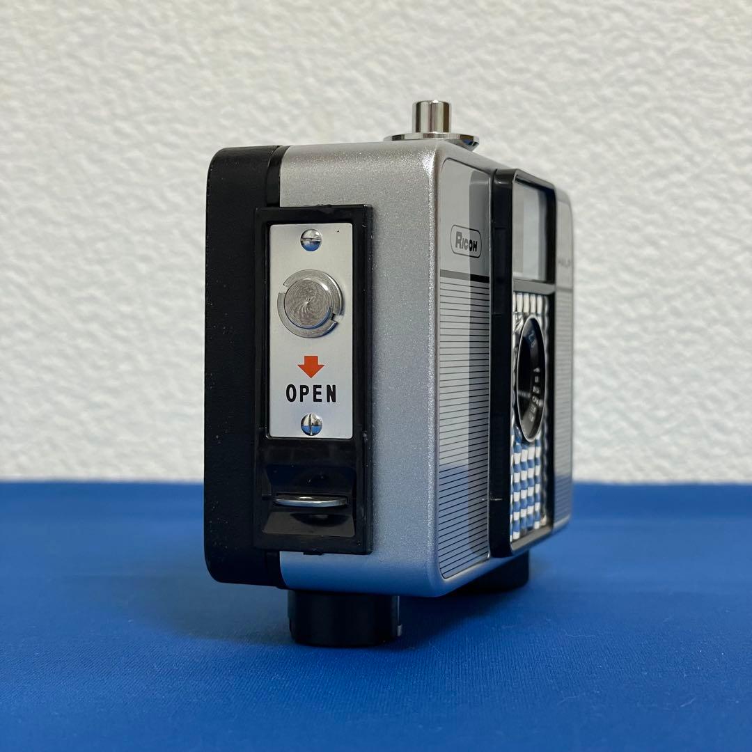 ★完動美品！リコーオートハーフＥブラックライン★