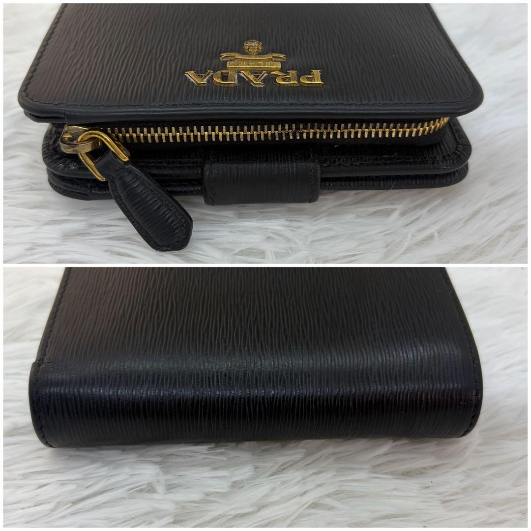 RFID搭載/美品✨プラダ　二つ折り　L字 金ロゴ　ヴィッテロ レザー　黒
