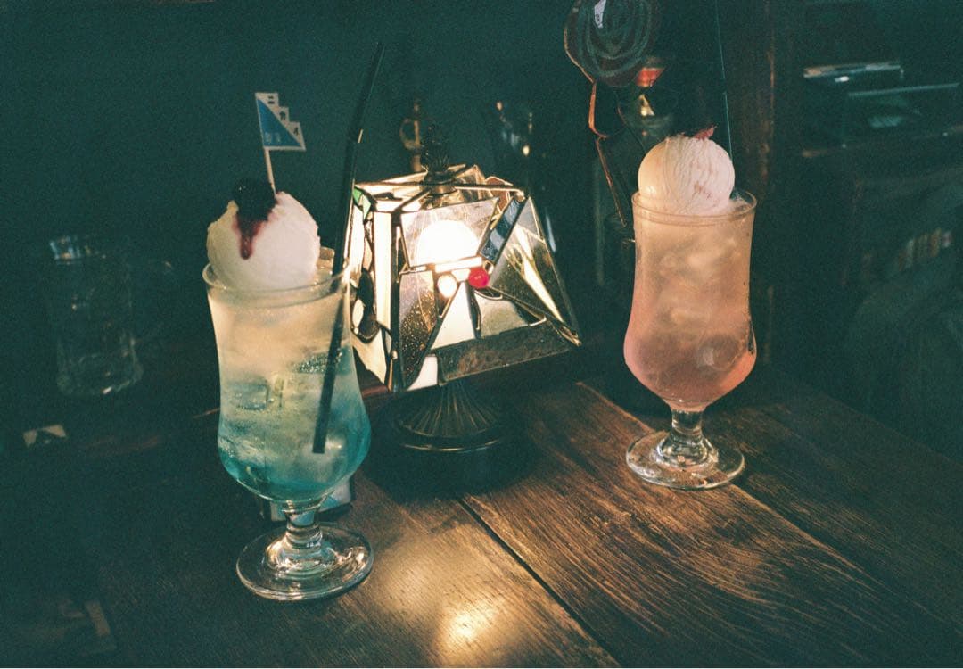 CONTAX T2 コンパクトフィルムカメラ シルバー　作例あり