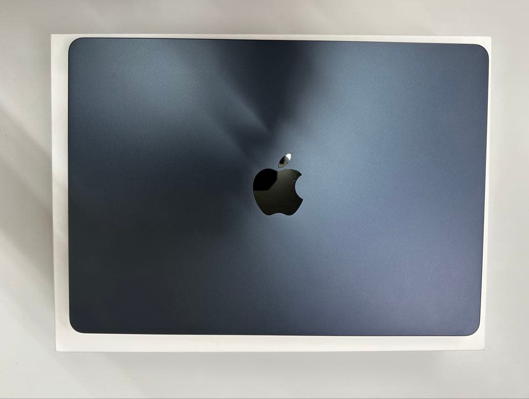 MacBook Air M2. 2022年モデル 本体 スペースグレー