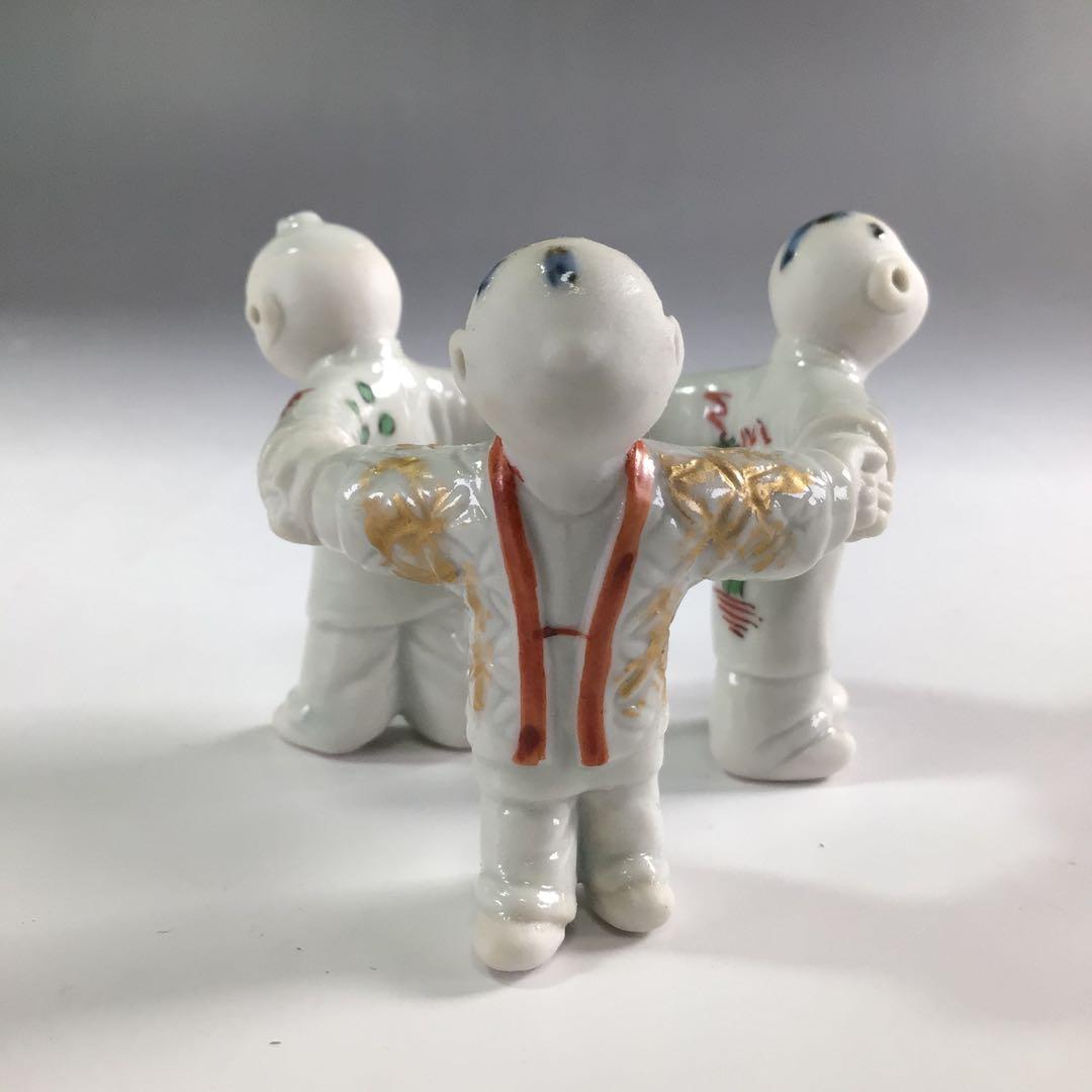 Ｒ１０１　蓋置　『林邦佳作』『不傳庵宗実　箱書』『三ツ人形蓋置』　共箱　茶道具