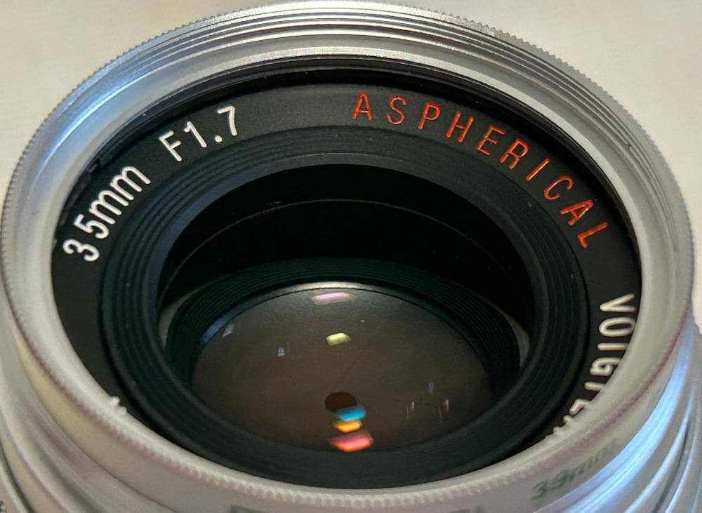 美品 Voigtlander ライカLマウント Ultron 35mm f1.7