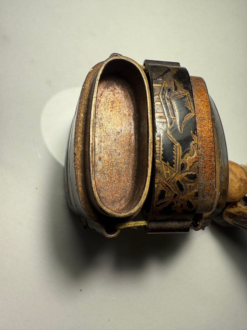 蒔絵 印籠 人物彫刻根付付