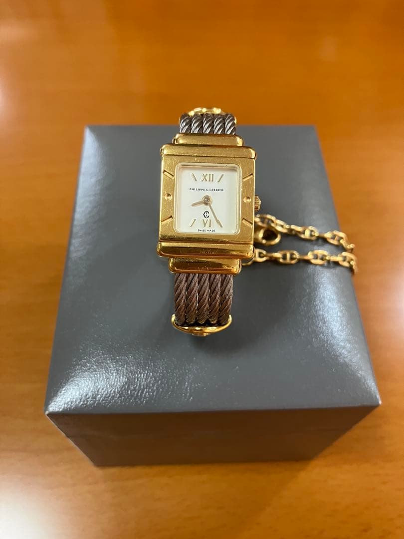 【お値下げ】フィリップシャリオール　レディース　腕時計