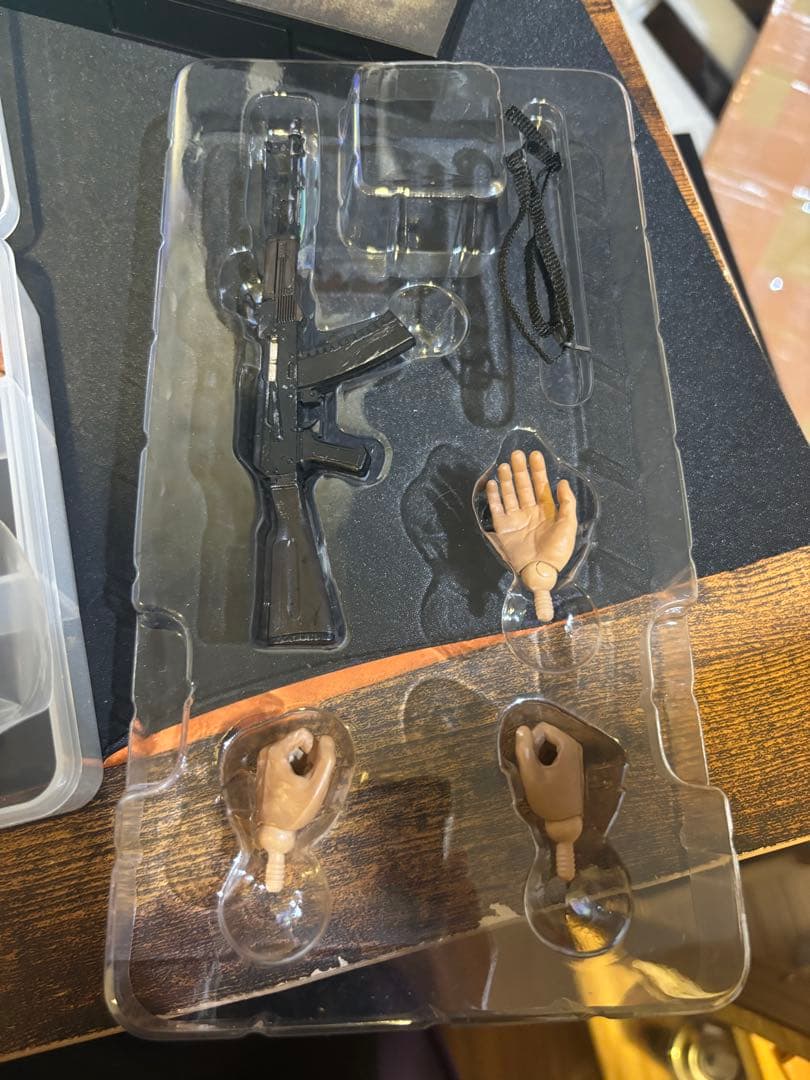 ウォーキングデッド　リック　フィギュア