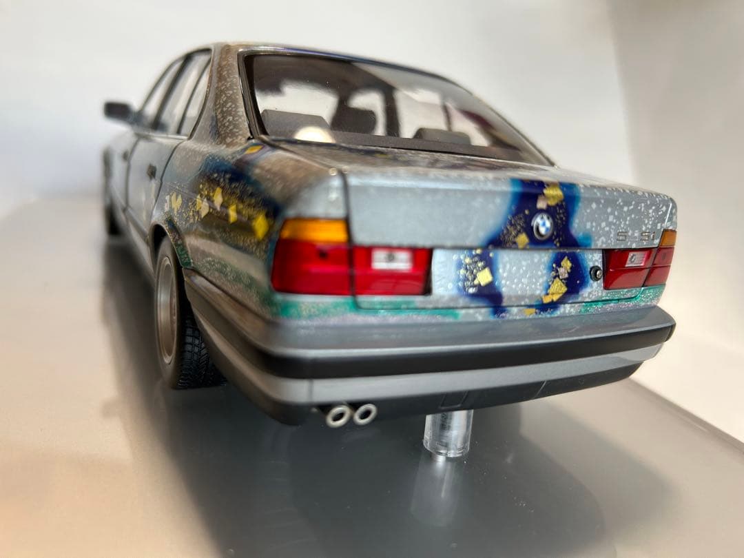 加山又造作　アート模型＋カー冊子 BMW ５シリーズ完成品