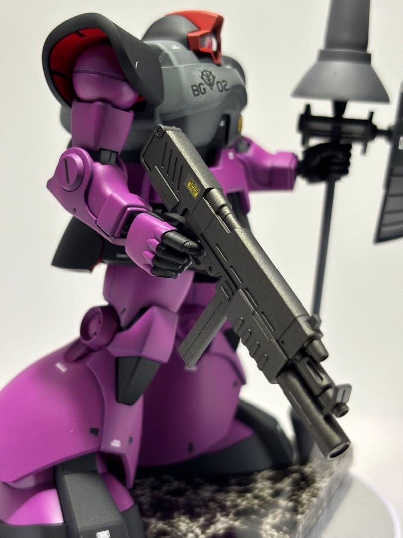 HG ドム(親衛隊仕様)塗装完成品