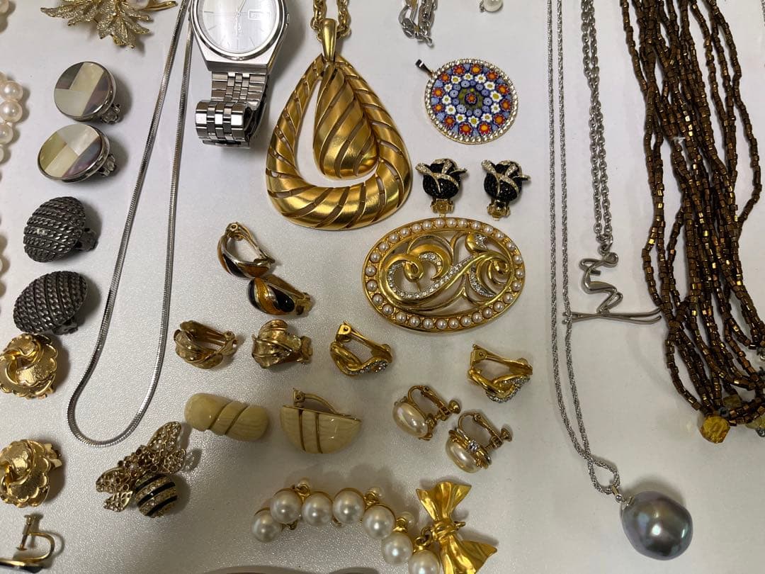 遺品整理セット　Cartier含むアクセサリーセット