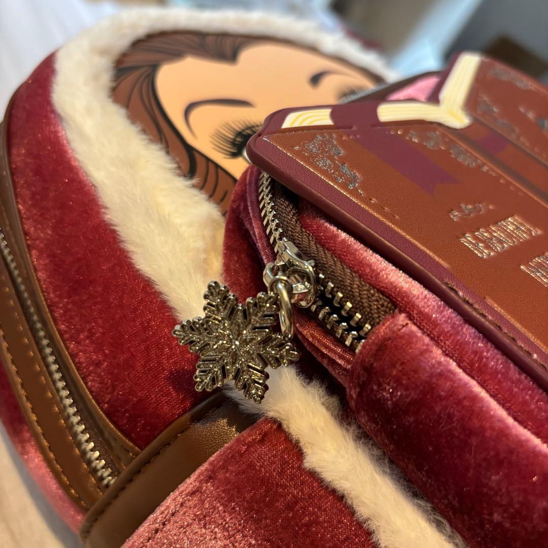 ディズニー　ラウンジフライ　美女と野獣　ベル　冬ベル　バッグ　新品未使用　海外