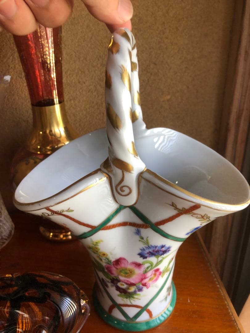 花瓶と置物　マイセン　ボヘミアグラス　ジブリ　干支　時計