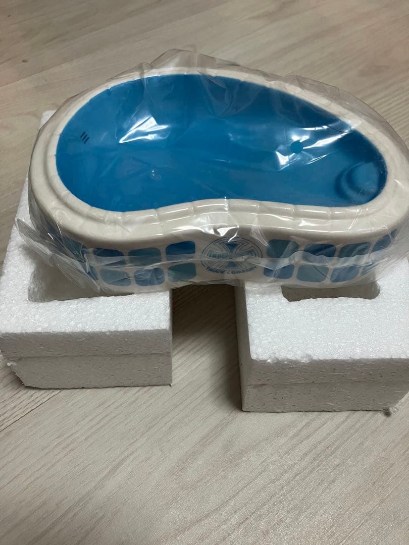 independent インディペンデント　置物　スケート