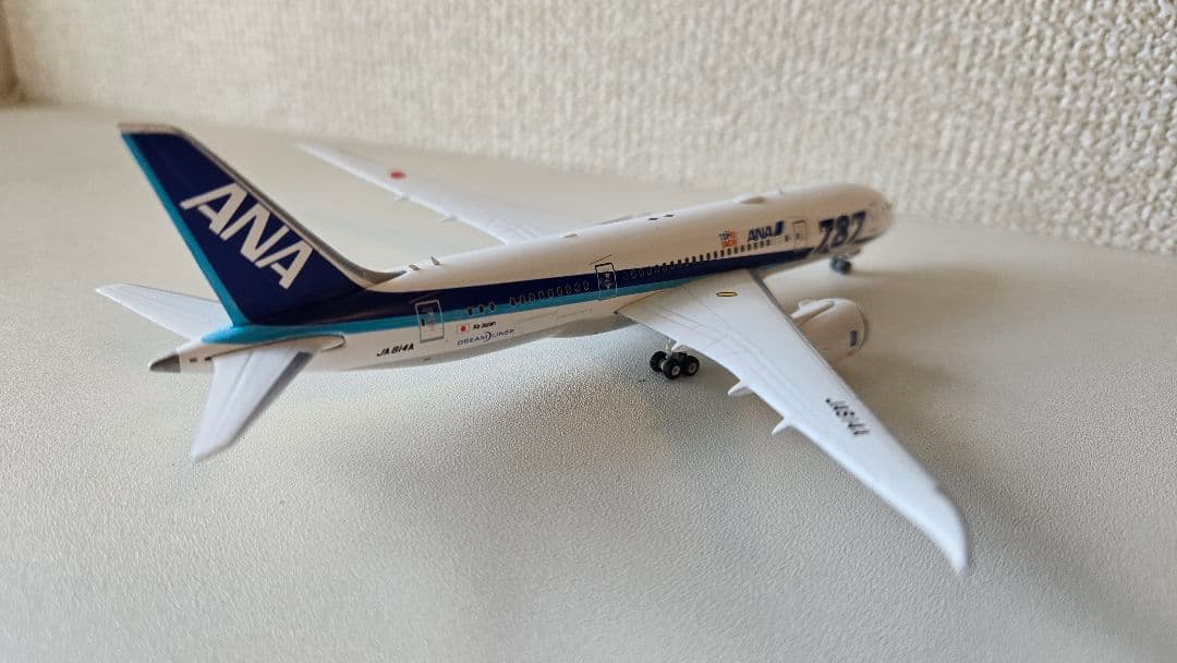 ANA 787-8 特別塗装 JA814A 1:400