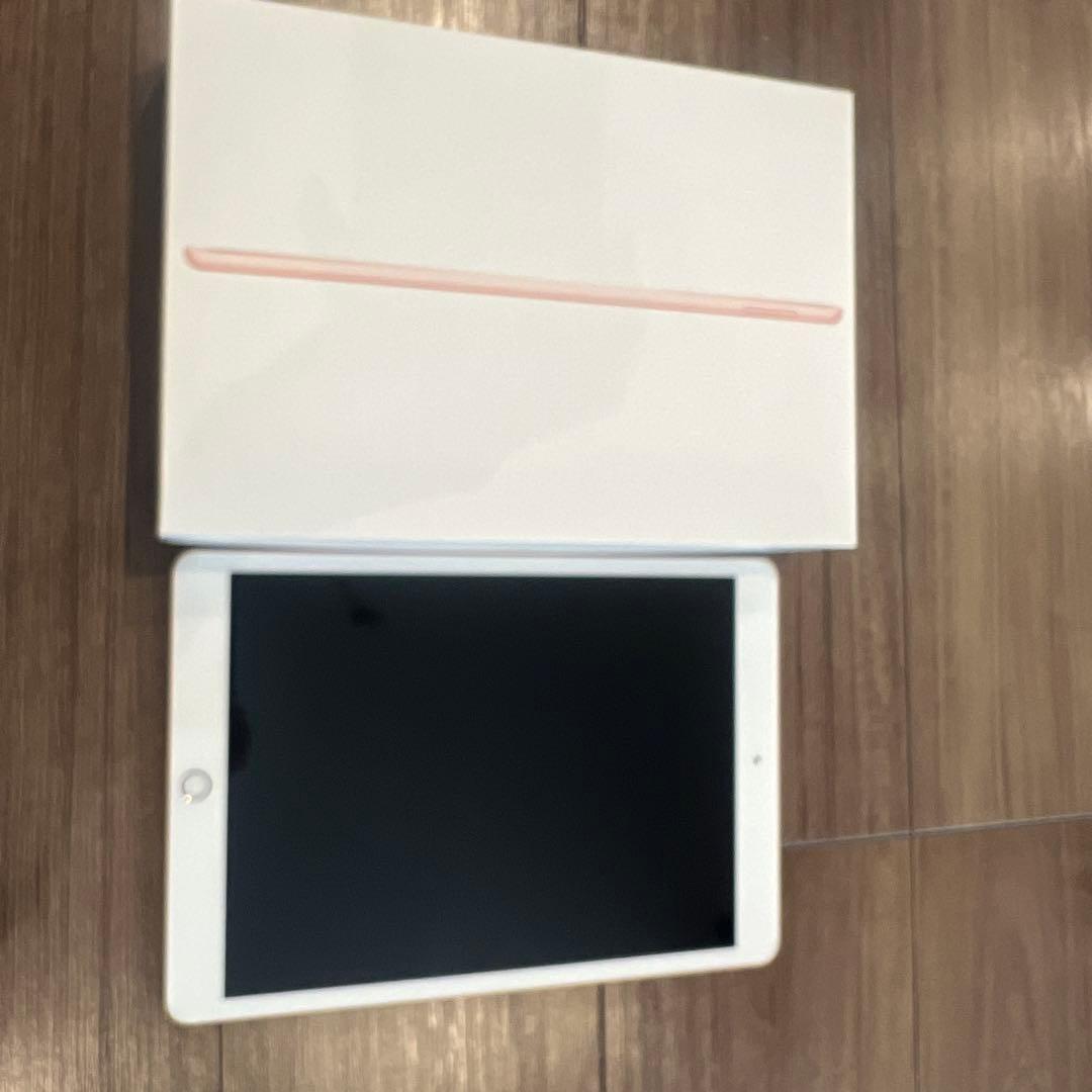 iPad 10.2インチ 第8世代本体 箱付き