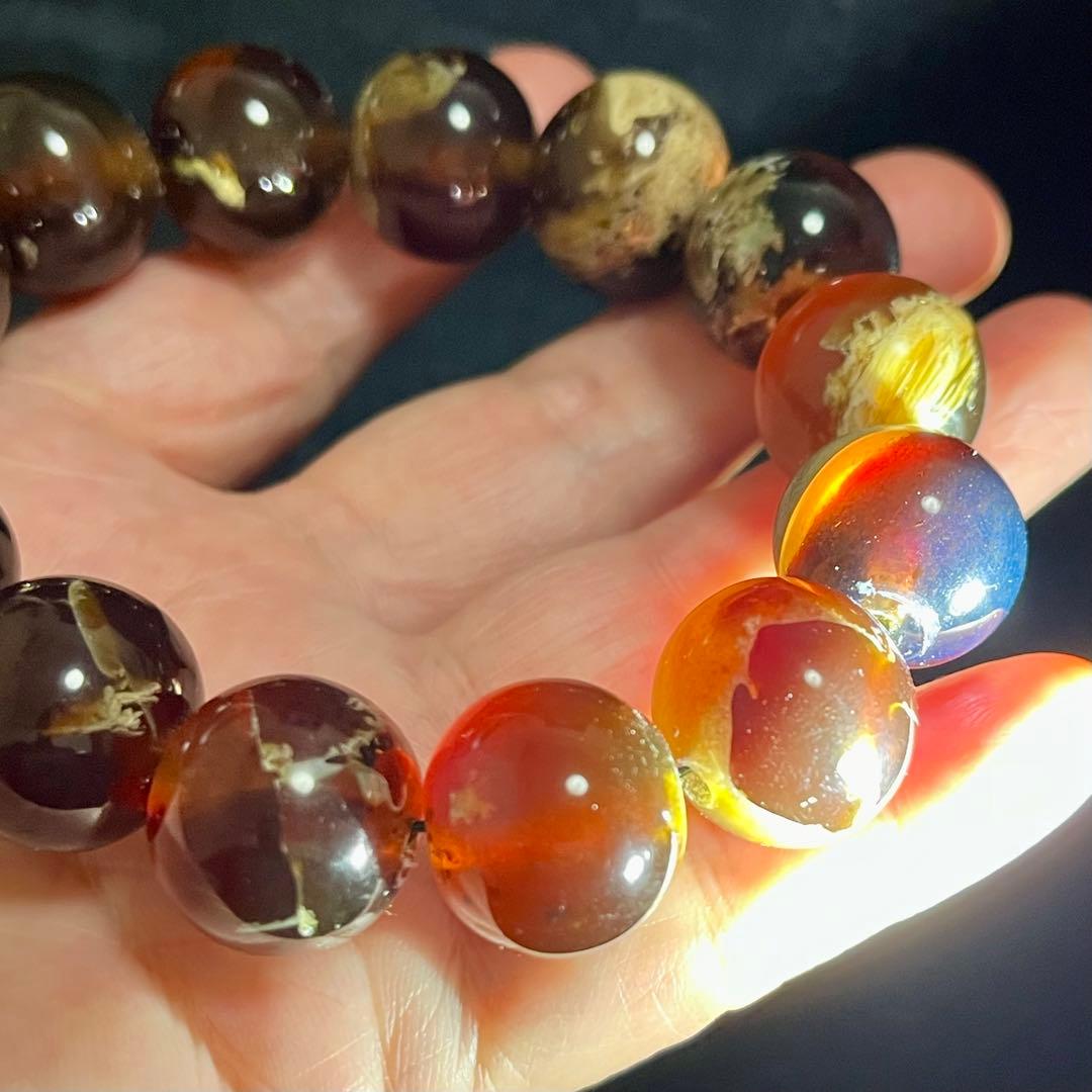 高品質 琥珀 17mmブルー レッド アンバー ブレスレット 守護石 化石