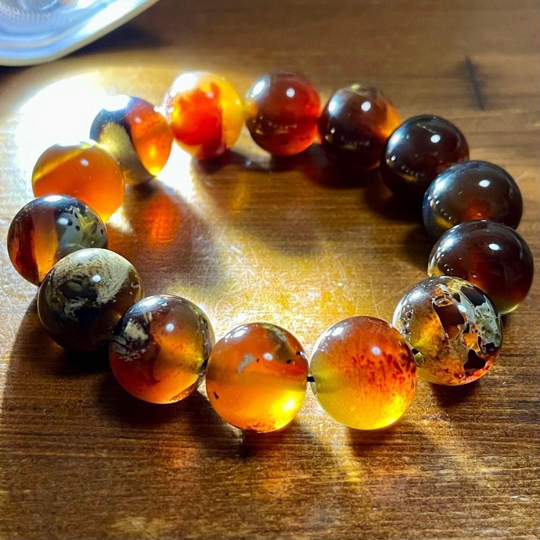 高品質 琥珀 17mmブルー レッド アンバー ブレスレット 守護石 化石