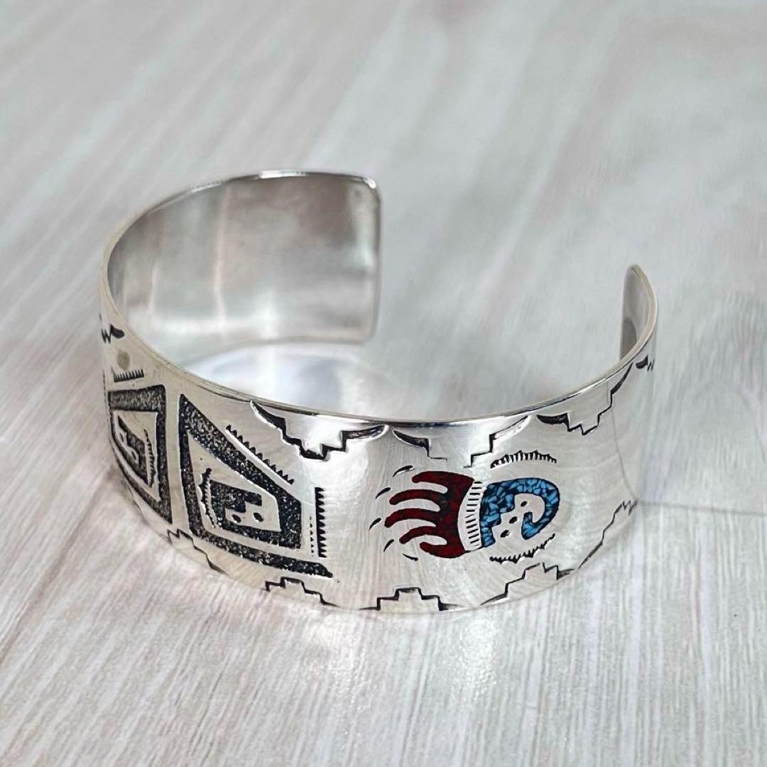 【美品】ナバホ インディアンジュエリー　バングル　インレイ　ベアパウ　Ray B