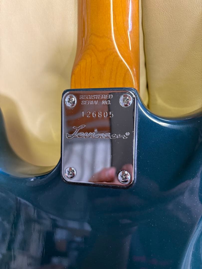 ★週末セール★BLADE LEVINSON エレキギター　SWITZERLAND